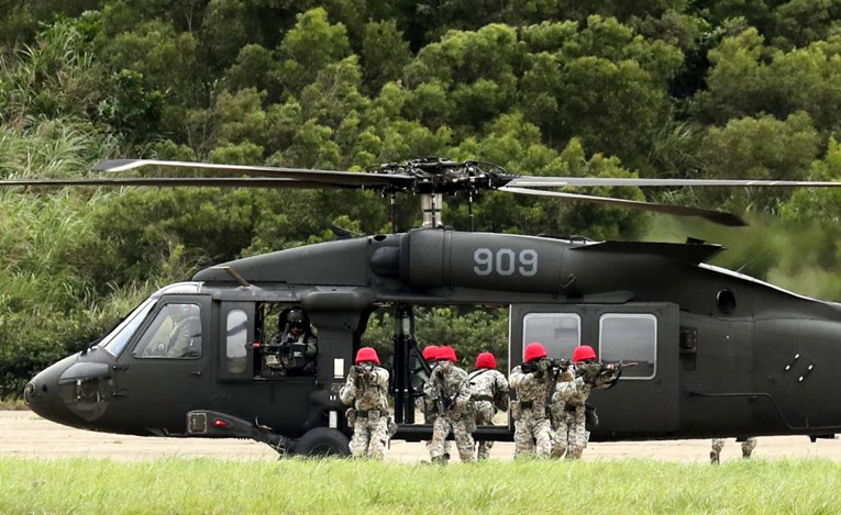 Tajvanski vrhovni vojni dužnosnik poginuo u helikopterskoj nesreći